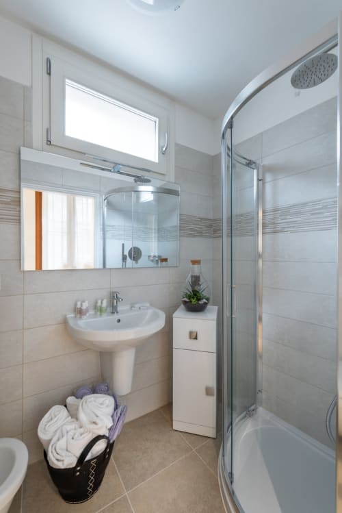 Family Apartment, Canal View, Fenice, Casanova, Opera house, Maria Callas, AD Place, Venice