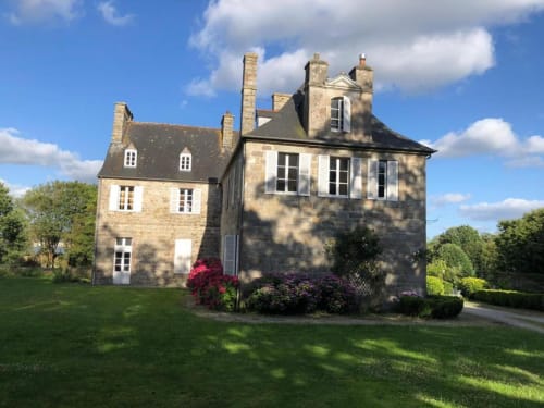 Domaine de Roz Maria - location unique en Bretagne,  accueil 25 personnes, Quintin, lieu historique