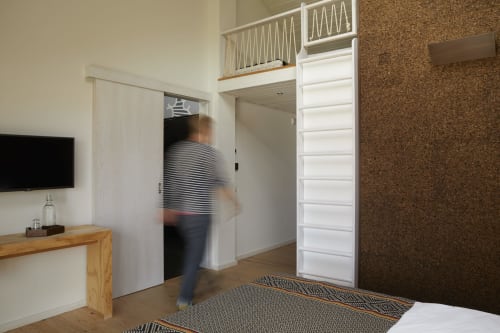 Room with free wifi, pool and sea view in Cavalo de Madeira- Arelho, Portugal

