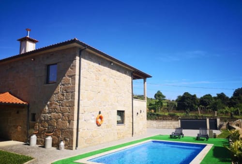 Casa inteira para hospedagem com piscina em Sà- Ponte de Lima