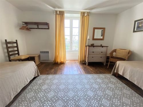 Les Prairies de Latry - Grand gîte avec jardin et piscine - vacances familiales, Charente, France