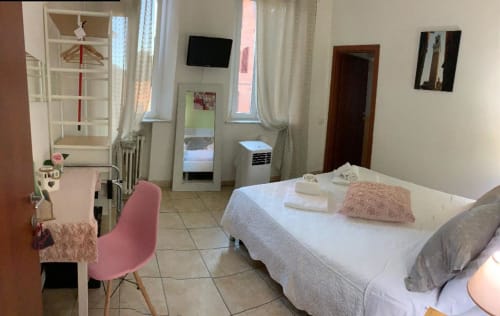 Camera Rosa fornita di tutti i comfort e servizi - B&B Le Camere di Livia