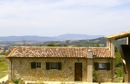 Casolare in pietra a Casale di Poggioferro con vista sulla valle toscana, Poggioferro, Italia