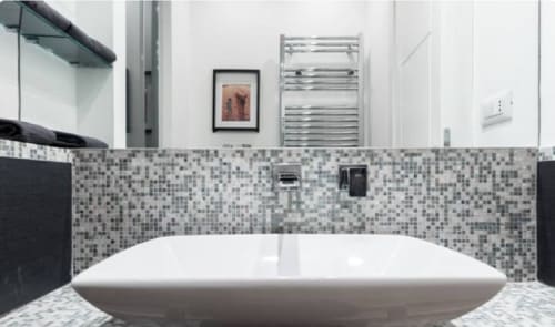 Urbanflat - appartamento con 3 camere, bagno privato, Roma