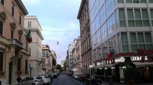 Urbanflat - appartamento con 3 camere, Roma