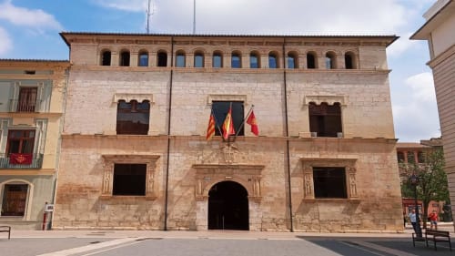 Alojamientos en Xàtiva y Alzira, España - con cocinas equipadas y wifi gratuito