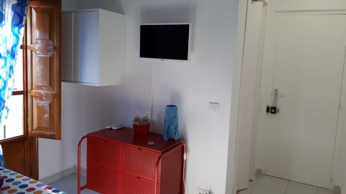 Alojamientos en Xàtiva y Alzira, España - con cocinas equipadas y wifi gratuito