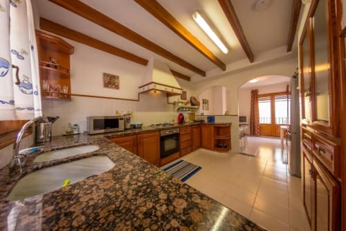 Alojamientos en Xàtiva y Alzira, España - con cocinas equipadas y wifi gratuito