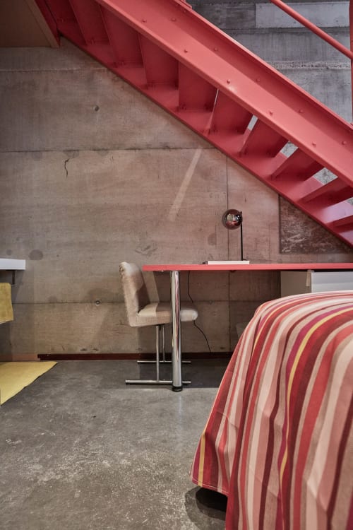 Hauts de France- Nord – Roubaix – proximité Lille – à 1 heure de Paris - Lille
centre-ville
Chambres d’Hôtes- chambre d’hôte – suites – suites familiales - location pour événements - location photo - location cinéma -  séminaires – évènements – hébergement 
– hôtel - hôtellerie
Séjour- week-end - charme – atypique – contemporain - design – visiter – détente – à ne pas manquer -  luxe – grand confort – exceptionnel – calme – bien situé – centre-ville – se reposer – loger – décoration - déco
Chambres d’Hôtes d’exception à Roubaix idéalement située à proximité des grandes écoles, des grandes entreprises et des lieux culturels majeurs de la métropole lilloise
