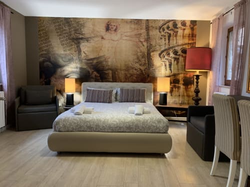 Misteri d'Italia studio apartment in Urbino for 4 with double bed and sofa bed, table and towels - near Casa Marzi in Pesaro, Marche