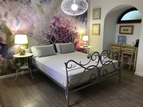 Otaksa studio for 2 with double bed, kitchen and bathroom - B&B Albornoz in Urbino, Marche, near Casa Marzi in Pesaro.