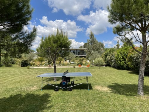 great holidays in Provence - ping pong - concrete house - modern architecture 