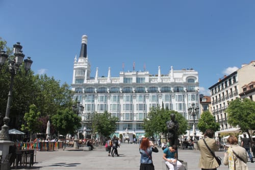hostal plaza santa ana