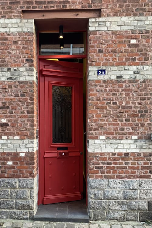 Hauts de France- Nord – Roubaix – proximité Lille – à 1 heure de Paris - Lille
centre-ville
Chambres d’Hôtes- chambre d’hôte – suites – suites familiales - location pour événements - location photo - location cinéma -  séminaires – évènements – hébergement 
– hôtel - hôtellerie
Séjour- week-end - charme – atypique – contemporain - design – visiter – détente – à ne pas manquer -  luxe – grand confort – exceptionnel – calme – bien situé – centre-ville – se reposer – loger – décoration - déco
Chambres d’Hôtes d’exception à Roubaix idéalement située à proximité des grandes écoles, des grandes entreprises et des lieux culturels majeurs de la métropole lilloise
