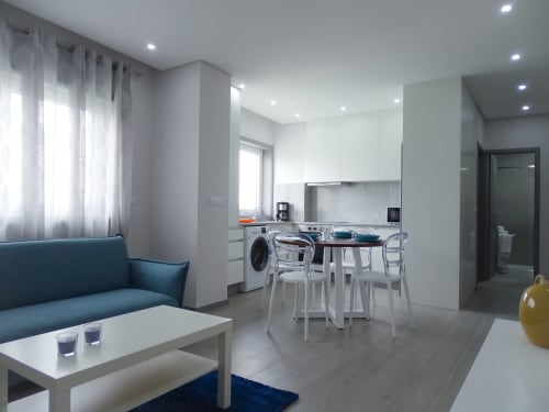 RS Porto Apartments -Alojamentos totalmente equipados- casa de banho privada com duche e secador de cabelo. 
