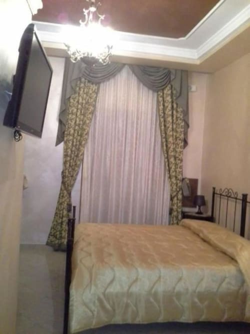 Camera tripla con bagno privato - Girasole a B&B Villa Bella a Catanzaro, Calabria.