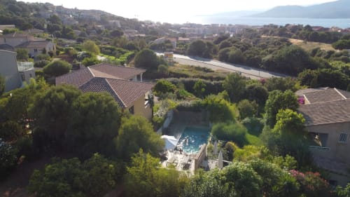 Vue d'ensemble drone / résidence Guddelmoni / Meublés de tourisme ***