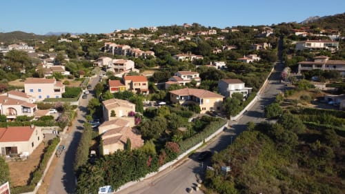 Vue d'ensemble drone / résidence Guddelmoni / Meublés de tourisme ***