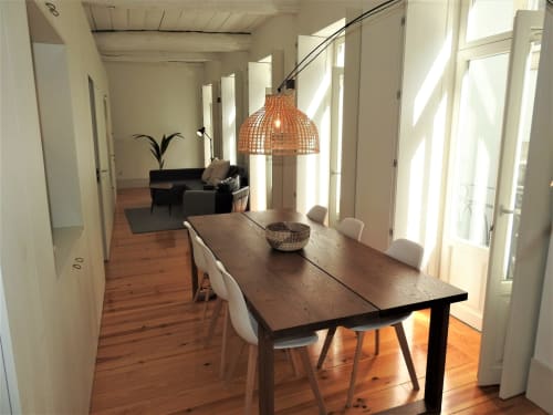 Apartment 1.2. Two-bedroom apartment with Sofa bed in livingroom. Suitable for 4 persons. Dining and seating area for 5 persons. HD Smart TV. Including balcony. Located in historic center of Porto. At walking distance to most sceneries. Fully equipped kitchen with stove, oven, dishwasher, water cooker and Nespresso coffee machine (pads included). Cooling and heating by AC- Split unit.