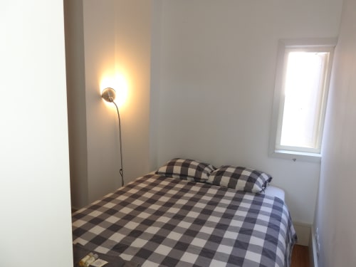 Apartment 1.2. Two bedroom apartment with Sofa bed in livingroom. Suitable for 4 persons. Dining and seating area for 5 persons. HD Smart TV. Including balcony. Located in historic center of Porto. At walking distance to most sceneries. Fully equipped kitchen with stove, oven, dishwasher, water cooker and Nespresso coffee machine (pads included). Cooling and heating by AC- Split unit.