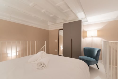 Scala Garden Borgo Pinti 2| Per 4 persone con letto matrimoniale, bagno privato, piccola cucina attrezzata e soggiorno - Scala Garden Apartments nel centro di Firenze, Toscana.