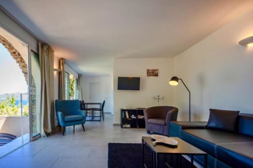 Citadelle Appartements Saint Florent - belle location appartements entiers, Corse, terrasse vue mer