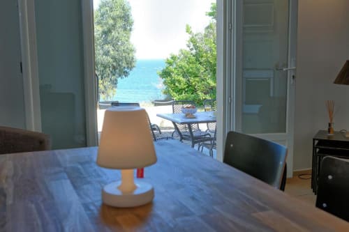Citadelle Appartements Saint Florent - belle location appartements entiers, Corse, jardin vue mer