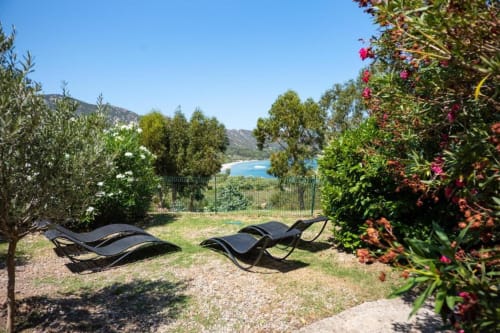 Citadelle Appartements Saint Florent - belle location appartements entiers, Corse, jardin vue mer