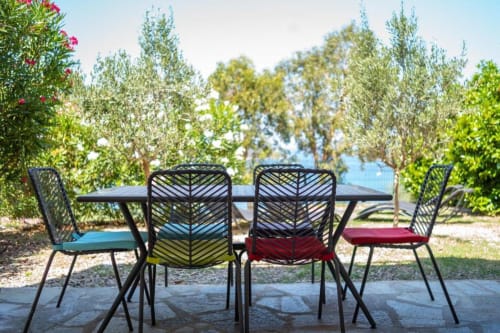 Citadelle Appartements Saint Florent - belle location appartements entiers, Corse, jardin vue mer