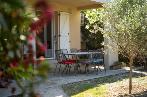 Citadelle Appartements Saint Florent - belle location appartements entiers, Corse, jardin vue mer