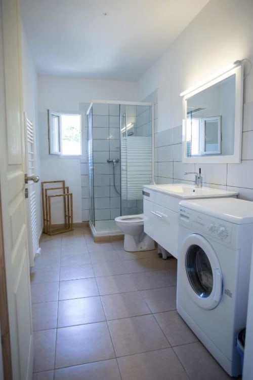 Citadelle Appartements Saint Florent - belle location appartements entiers, Corse, jardin vue mer