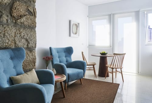 Modern and equipped apartments in Porto. Free Wi-Fi access. Near the Porto Coliseum, the Bolhão Market and the FC Porto Museum.