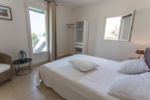 Citadelle Appartements Saint Florent - belle location appartements entiers, Corse, jardin vue mer