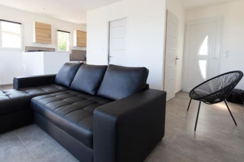 Citadelle Appartements Saint Florent - belle location appartements entiers, Corse, jardin vue mer