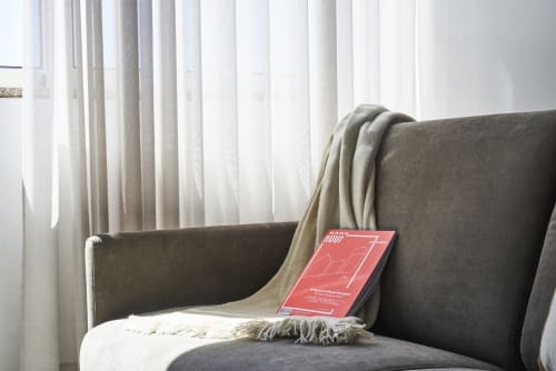Modern and equipped apartments in Porto. Free Wi-Fi access. Near the Porto Coliseum, the Bolhão Market and the FC Porto Museum.