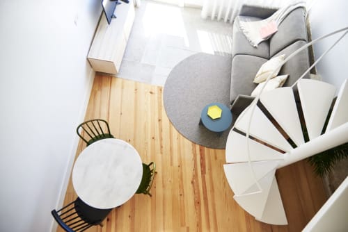 Modern and equipped apartments in Porto. Free Wi-Fi access. Near the Porto Coliseum, the Bolhão Market and the FC Porto Museum.