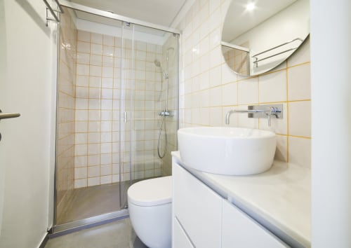 Modern and equipped apartments in Porto. Free Wi-Fi access. Near the Porto Coliseum, the Bolhão Market and the FC Porto Museum.