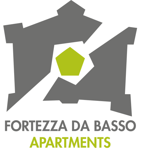 Logo Fortezza Da Basso Apartments con silhouette di castello e pentagono verde, Firenze BnB
