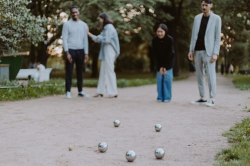 maison à louer, convivialité, piscine, padel, pétanque, groupe, amis
