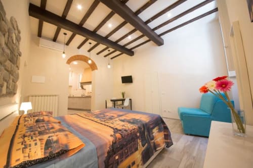 Appartamento Il David| Bilocale per 3 con letto matrimoniale e divano letto. Bagno e cucina attrezzata. Vicino mete turistiche - Visit Florentia apartment nel cuore di Firenze, Toscana.