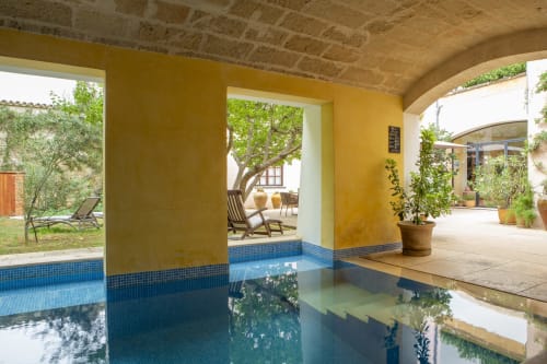 piscina del hotel can moragues