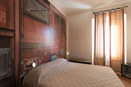 Camera "...In treno"| Camera matrimoniale con letto doppio e bagno privato. Presenti TV, aria condizionata, Wi-Fi - B&B Savoia nel centro di Campobasso, Molise.