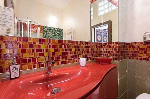 Camera "...In treno"| Camera matrimoniale con letto doppio e bagno privato. Presenti TV, aria condizionata, Wi-Fi - B&B Savoia nel centro di Campobasso, Molise.