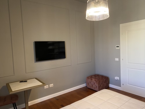 Camera "Suite Savoia"| Appartamento con cucina, camera da letto e bagno privato. Letto matrimoniale e divano letto. Presenti TV, aria condizionata, Wi-Fi - B&B Savoia nel centro di Campobasso, Molise.
