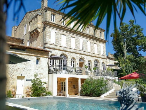 Pavillon des millésimes - Lussac Saint-Emilion - chambres d'hotes avec piscine jacuzzi - Journées d’Étude - petit déjeuner inclus - mariages et diners