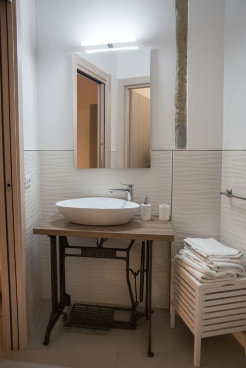 L'Antico Pozzo| Appartamento per 6 con due letti matrimoniali e divano letto. Bagno e cucina attrezzata. Vicino mete turistiche - Visit Florentia apartment nel cuore di Firenze, Toscana.