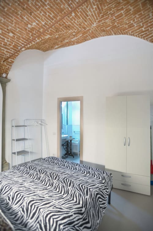 L'Antico Pozzo| Appartamento per 6 con due letti matrimoniali e divano letto. Bagno e cucina attrezzata. Vicino mete turistiche - Visit Florentia apartment nel cuore di Firenze, Toscana.