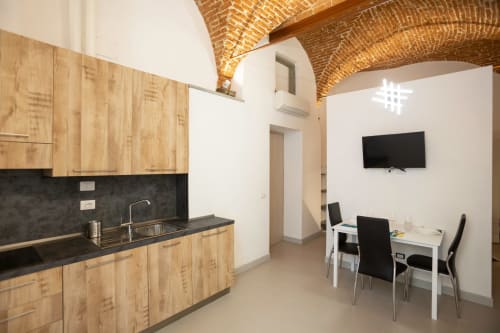 L'Antico Pozzo| Appartamento per 6 con due letti matrimoniali e divano letto. Bagno e cucina attrezzata. Vicino mete turistiche - Visit Florentia apartment nel cuore di Firenze, Toscana.