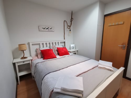 chambre double, avec draps et serviettes