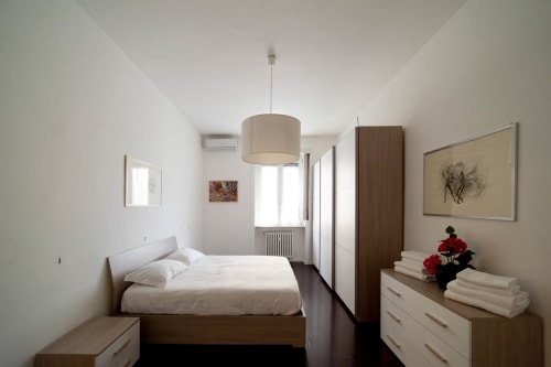 Navigli Darsena 9| Appartamento per 4 con una camera da letto, soggiorno con divano letto, cucina e bagno con doccia. Presenti Wi-Fi, TV e aria condizionata - HB Hall, appartamenti nel centro di Milano.